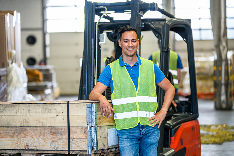 中国上海加拿大高贵林门到门快速专线