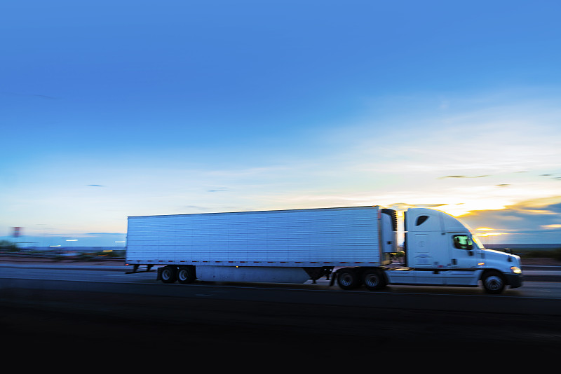 中国上海加拿大滑铁卢空运专线