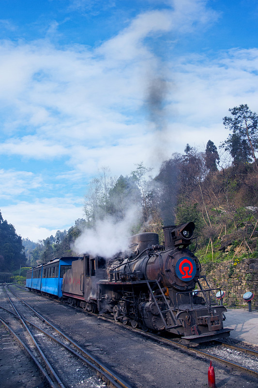 上海加拿大纳奈莫空运派城市专线