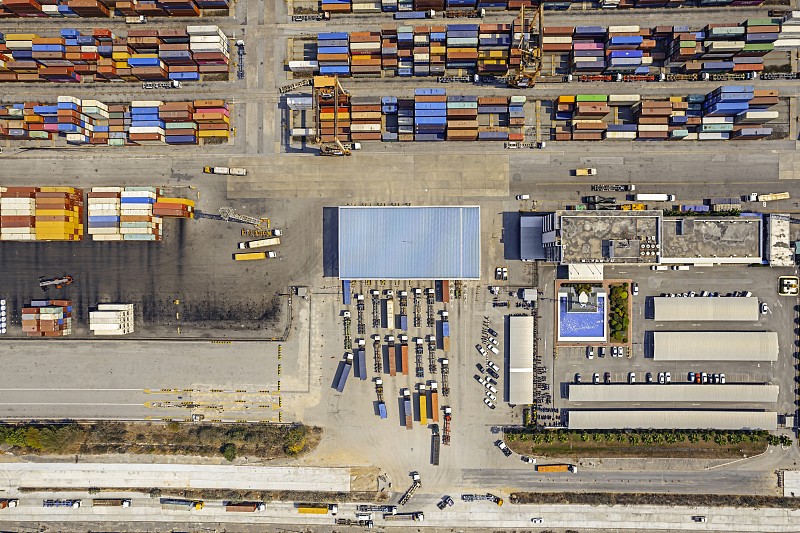 合作点潍坊市至美国——雷丁速递公司合伙