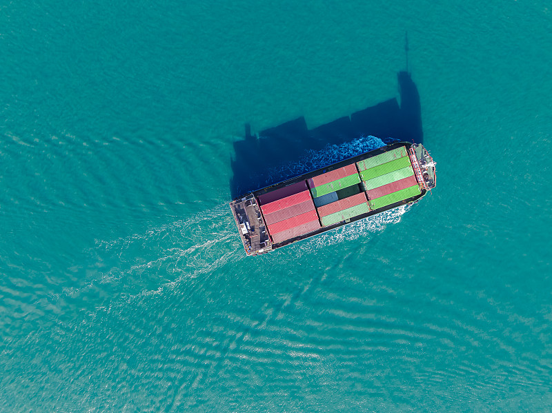 通过青岛把酒水寄到美国新奥尔良