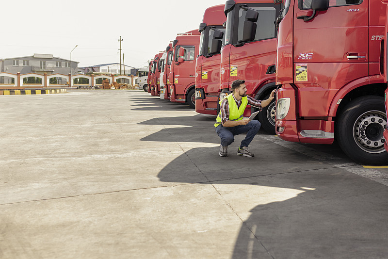 经由南宁将台式电脑邮寄到美国沃斯堡