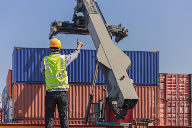 经过中国广州鞋子邮寄到美国檀香山