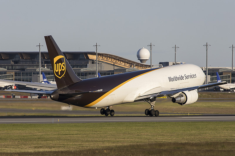 经由中国广州把东西寄到美国纳什维尔