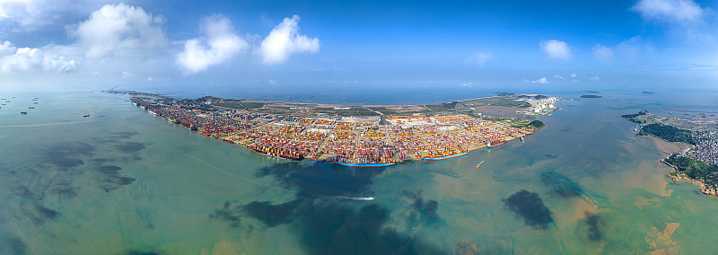 经过上海将防疫物资邮寄到美国迈阿密