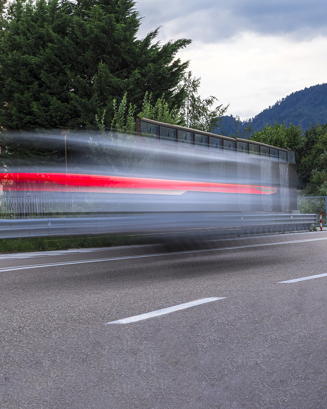 通过中国深圳大件东西寄到美国伯明翰