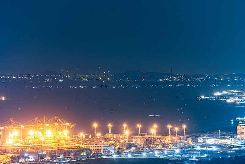 经过中国成都将文件寄到美国波士顿