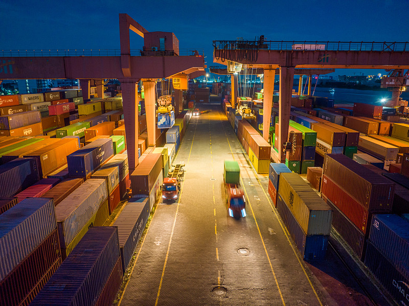 基于中国长沙把零食寄到美国堪萨斯城