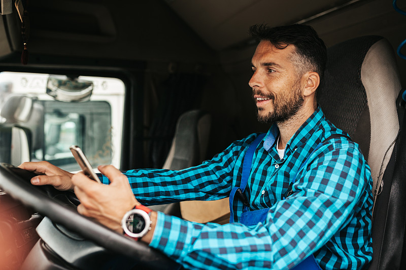 基于中国上海珠宝寄到美国纳什维尔