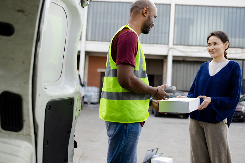 通过中国深圳将板蓝邮寄到美国达拉斯 通过中国深圳将板蓝邮寄到美国达拉斯