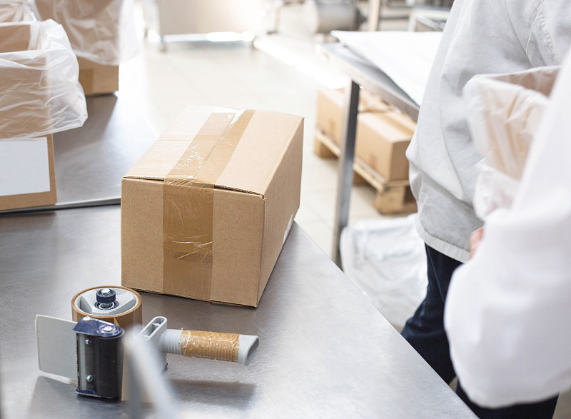 通过上海行李箱邮寄到美国纽约