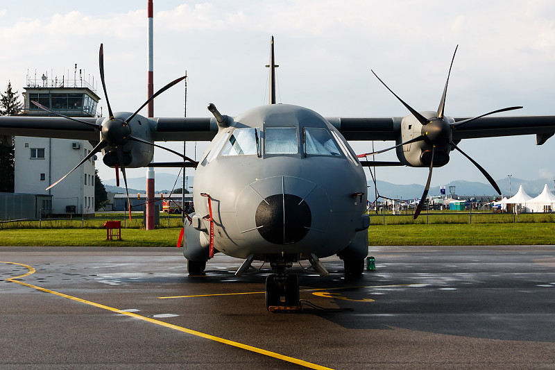 基于上海减肥药寄到美国亚特兰大