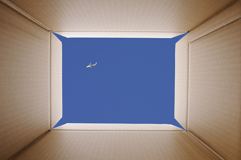 经由中国广州将喷雾寄到美国纳什维尔