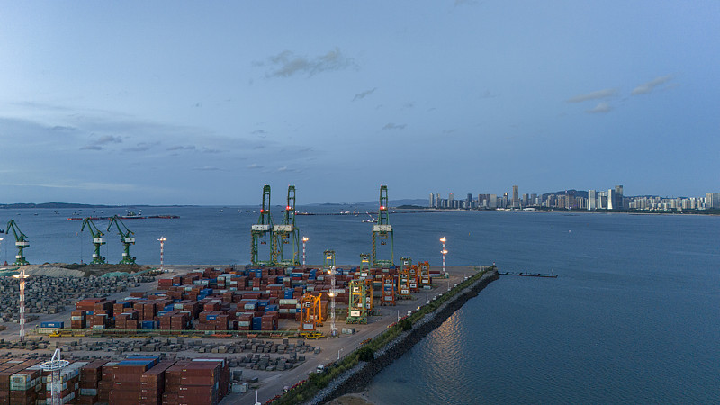 经由中国上海把坚果邮寄到美国波特兰