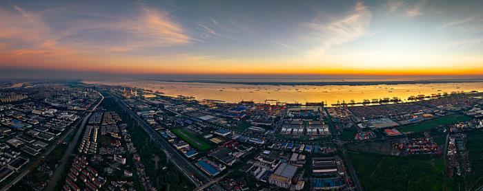 宁波国际物流：连接你我，畅想无限世界