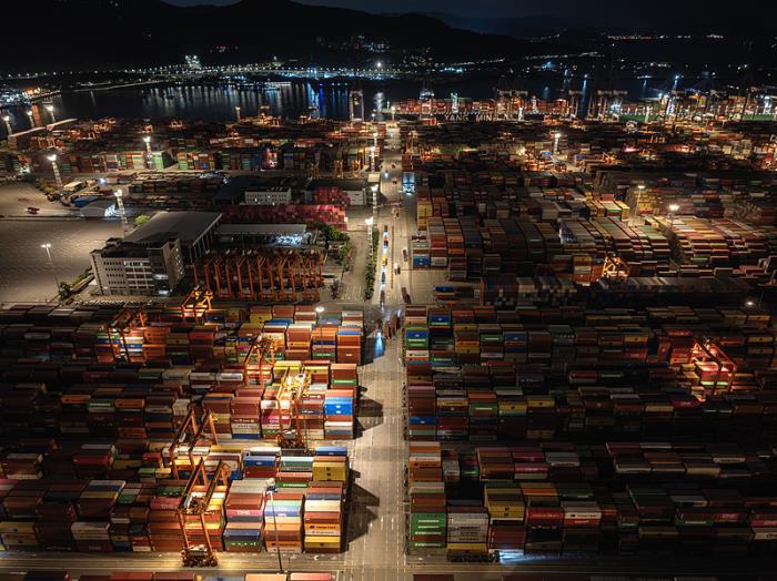 物流解决方案与创新服务：菲律宾国际海运公司的竞争优势