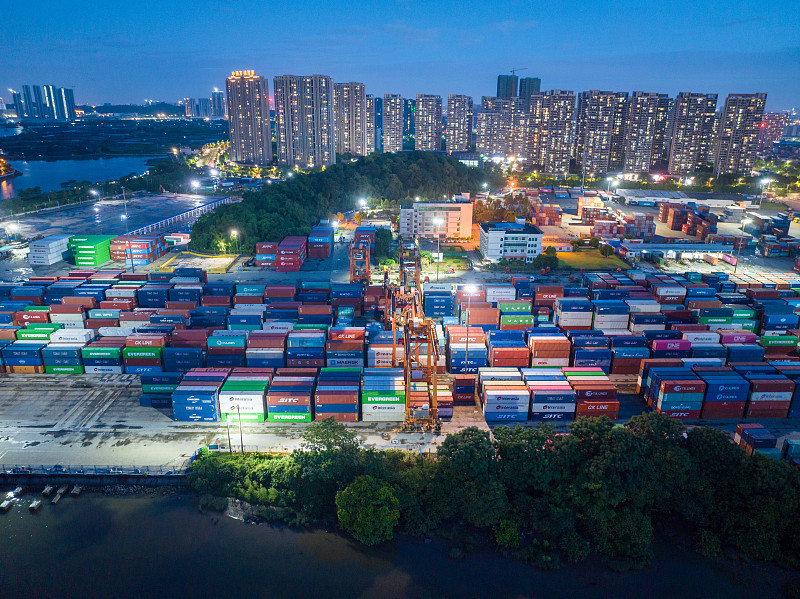 美国邮政提出上调邮寄包裹费用,亚马逊、UPS和FedEx均将受影响 美国邮政提出上调邮寄包裹费用,亚马逊、UPS和FedEx均将受影响