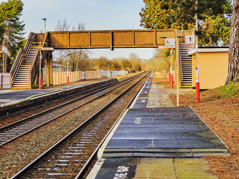 中国南宁抵越南下龙邮政小包专线