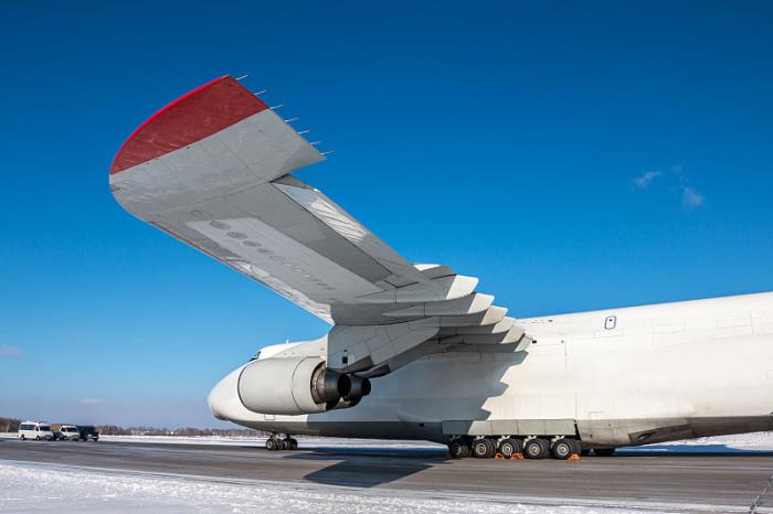 产品家用电器由中国厦门选择航运输送到英国伯明翰