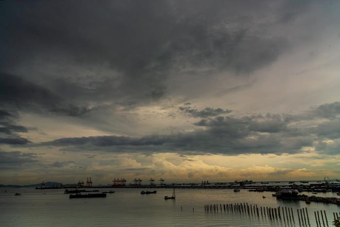 物件分离设备由中国上海选取海路运送到英国斯温顿