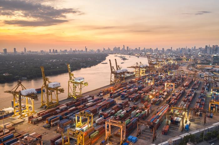 货物铁合金从中国汕头选择水运运送到北欧雷克雅未克 货物铁合金从中国汕头选择水运运送到北欧雷克雅未克