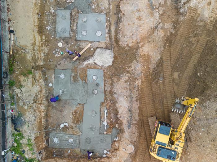 货物汽车装饰从中国广州采用海运快运到英国南安普顿 货物汽车装饰从中国广州采用海运快运到英国南安普顿