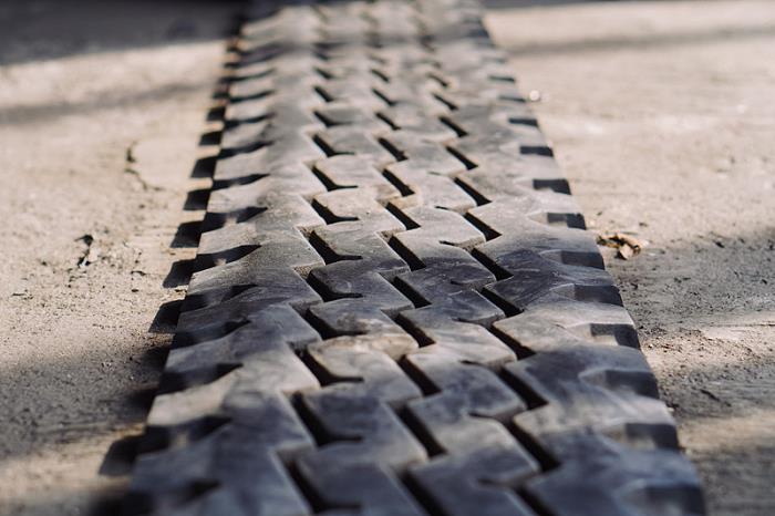 商品肥料由中国上海采用海洋轮船快运到英国特伦特