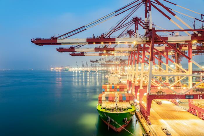 货物茶叶由中国成都选取海运航线配送到英国谢菲尔德