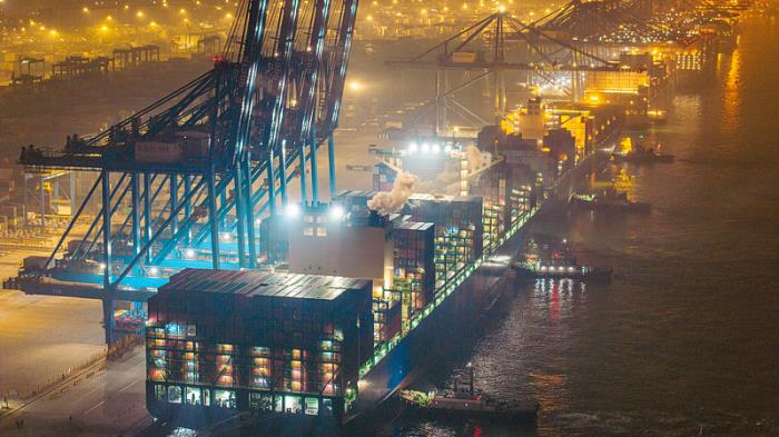 物品吸尘器由中国南京选择海运运输到英国彼得伯勒