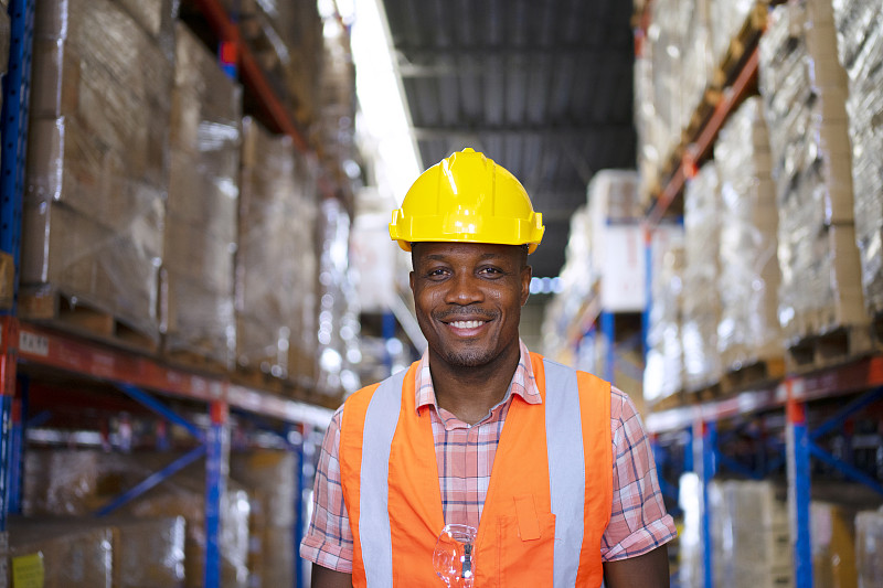 中国哈尔滨抵英国谢菲尔德双清到门专线