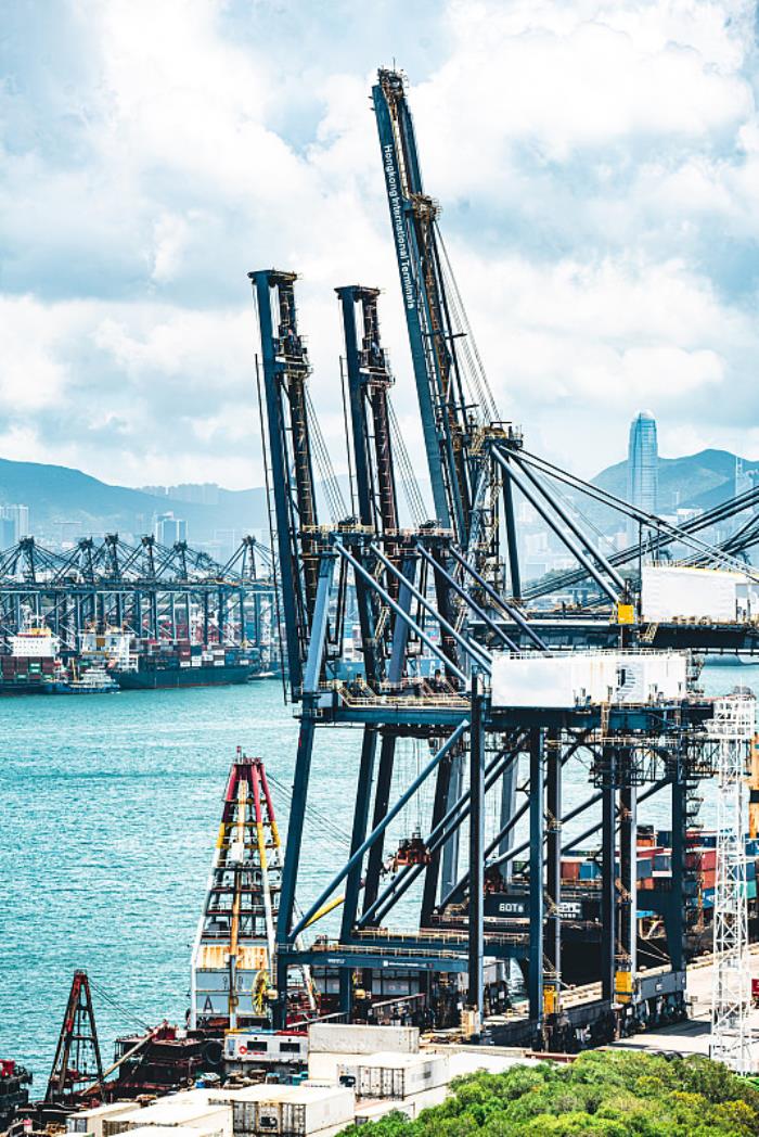 物品游戏机及其零附件从中国厦门采取船运运输到英国彼得伯勒