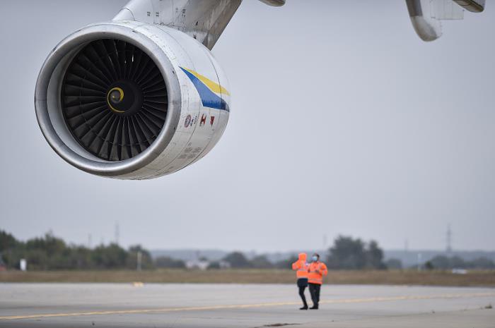 物件家具及其零件从中国无锡挑选货轮快运到英国贝尔法斯特 物件家具及其零件从中国无锡挑选货轮快运到英国贝尔法斯特