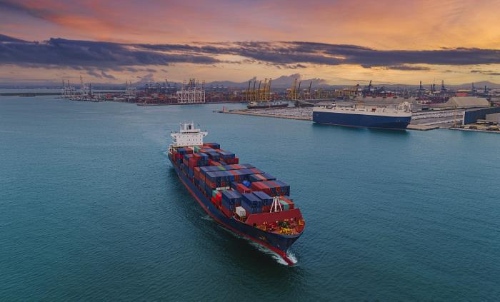 货品分析仪器由中国惠州挑选货船输送到匈牙利杰尔