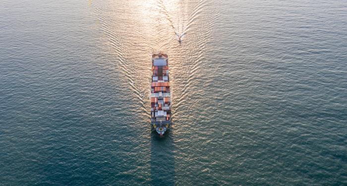 货物插电式混合动力乘用车从中国漳州选取船运抵达到英国爱丁堡 货物插电式混合动力乘用车从中国漳州选取船运抵达到英国爱丁堡