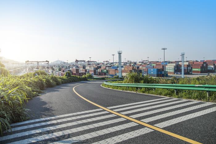 物品运动服饰从中国广州采用货船送往美国休斯敦