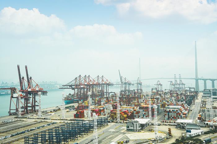 商品摩托车从中国佛山选用水运输送到哥伦比亚圣菲波哥大