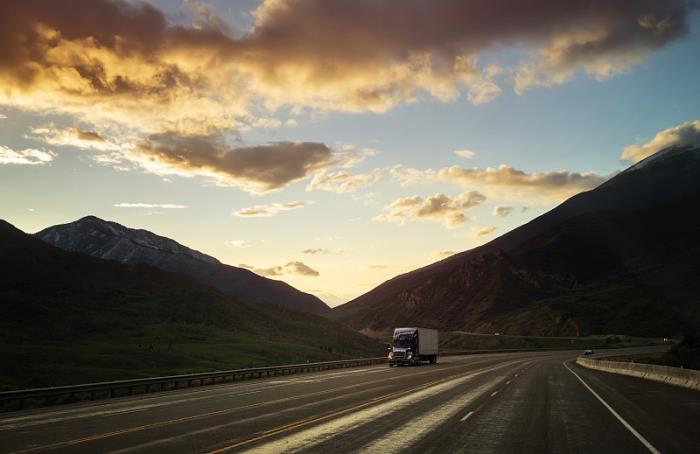 货物化肥从中国西安采取海上线路驳运到英国埃克塞特