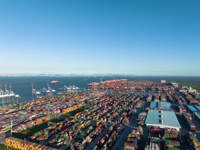 货品珍珠、宝石及半宝石从中国福州选取海运航线运送到英国费利克斯托