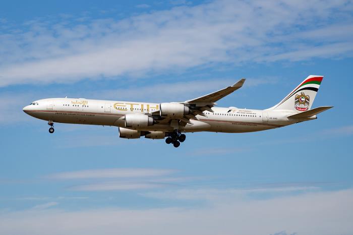 货物汽车整车从中国锦州选择航运配送到英国利物浦