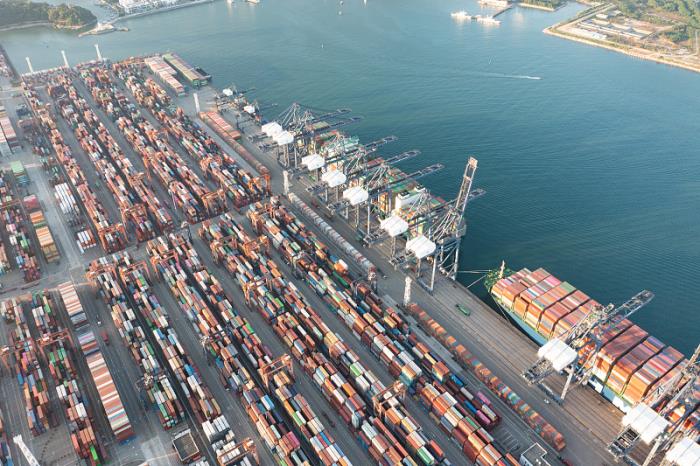 商品汽车整车从中国上海采取航运配送美国旧金山 商品汽车整车从中国上海采取航运配送美国旧金山