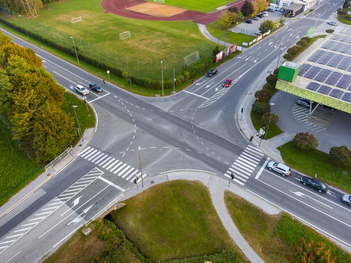 货品苹果由中国九江采用航运输送到土耳其图尔古特卢