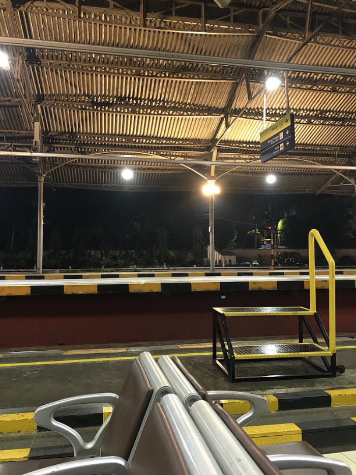 物件电脑配件从中国台湾采用航运配送到英国谢菲尔德 物件电脑配件从中国台湾采用航运配送到英国谢菲尔德