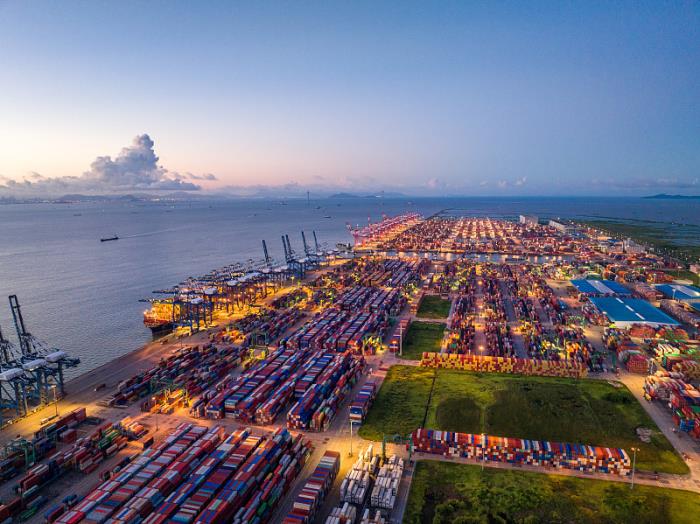 物件卫浴由中国台湾挑选船运输送到达意大利威尼斯