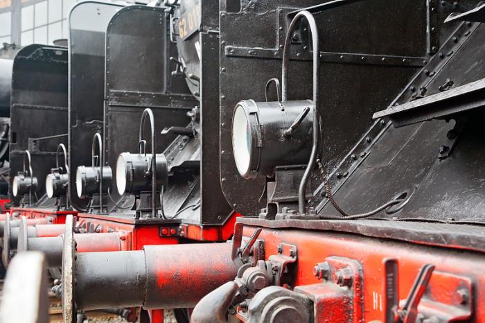 产品食品加工机械由中国上海选取海运快运到英国米尔顿凯恩斯