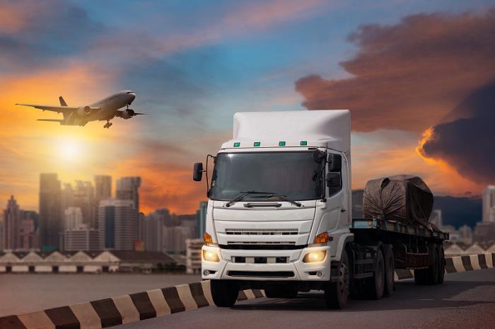 货品印刷电路由中国台湾启用海路送往英国赫尔