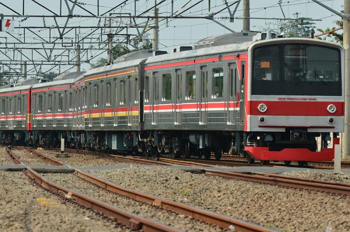 物件服装服饰从中国长春市选择货船驳运到