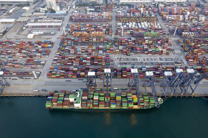 货物家居清洁从中国高雄启用货船运到