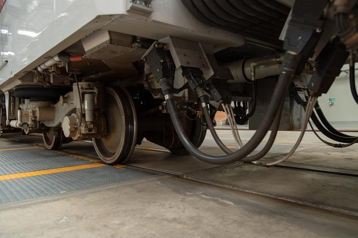 物品建筑用陶瓷从中国东莞启用货轮抵达到 物品建筑用陶瓷从中国东莞启用货轮抵达到