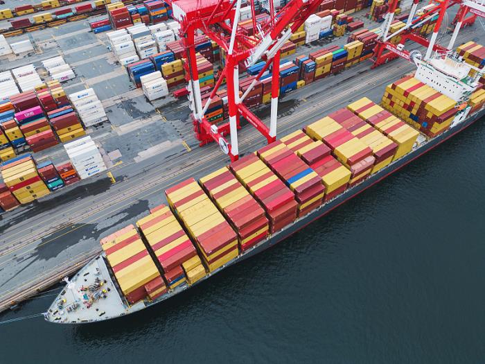 跨境电商卖家发货到英国选择海运专线有哪些优势