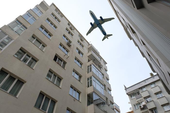 物品宠物用品由中国上海采取海运航线货运到 物品宠物用品由中国上海采取海运航线货运到